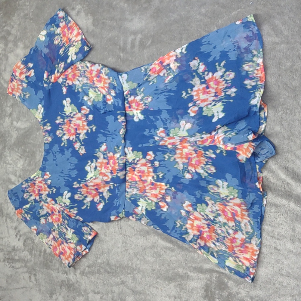 Socialite blue short sleeve romper spring floral